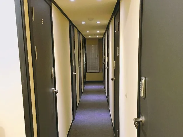 폴리스튜디오 회기역점