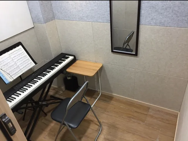 위드클로에 연습실