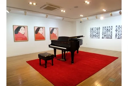 ART SPACE J