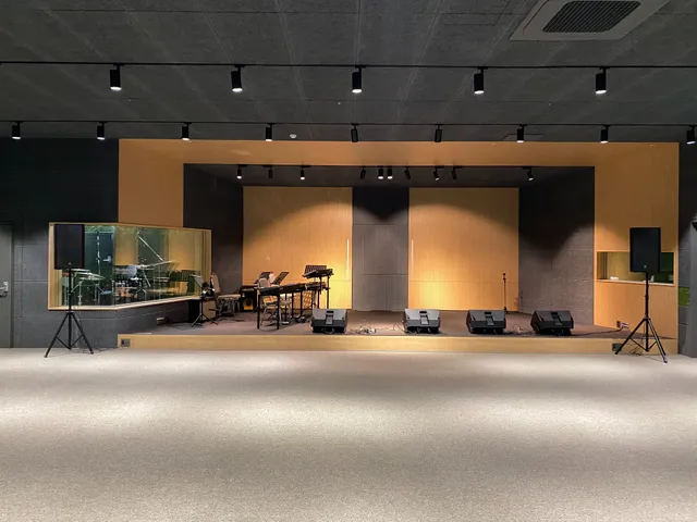 studio L
