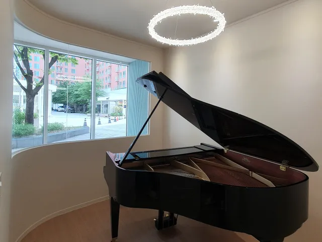STUDIO LANG (스튜디오 랑)