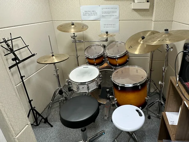 더뮤즈 드럼스튜디오
