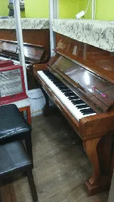 업라이트 피아노방