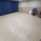 공연외 다목적홀(3명)