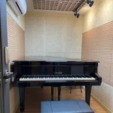 Room 2(야마하 c3)
