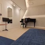 Salle. R2 [ Premium Studio - 2인 기준 ]