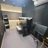 ROOM 2