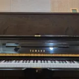 야마하 업라이트 피아노 (4번 룸)