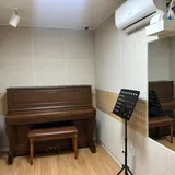 Room. 3
