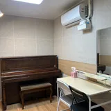 Room. 4