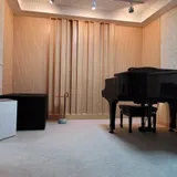 Salle. L2 [ Premium Studio - 2인기준 ]