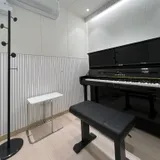 room 2, 야마하 업라이트