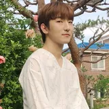 리뷰 작성자