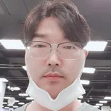 리뷰 작성자
