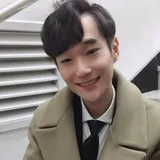 리뷰 작성자